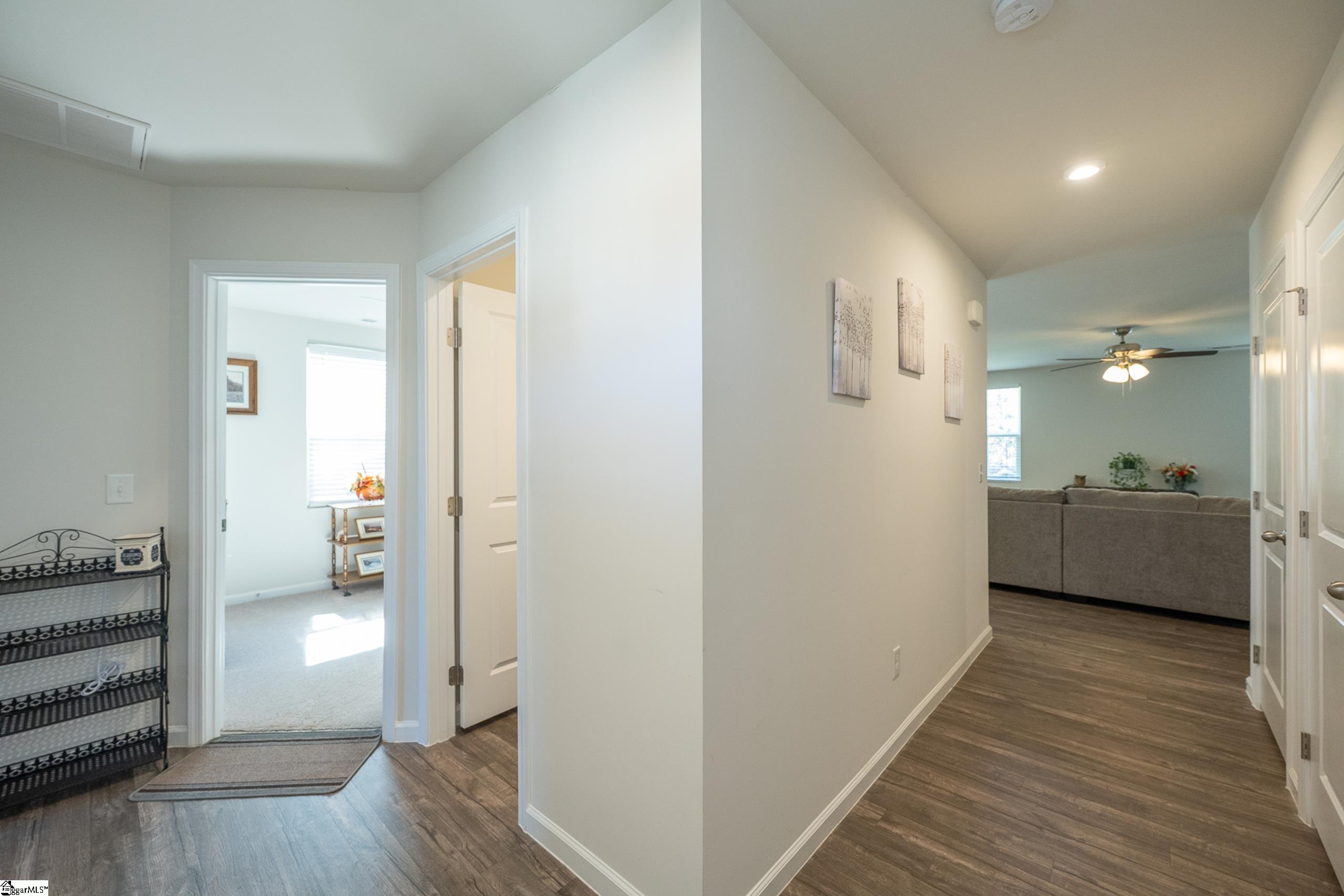 176 Ralston Road Greer, SC 29651 - Photo 4 of 27 Gallery Image 4