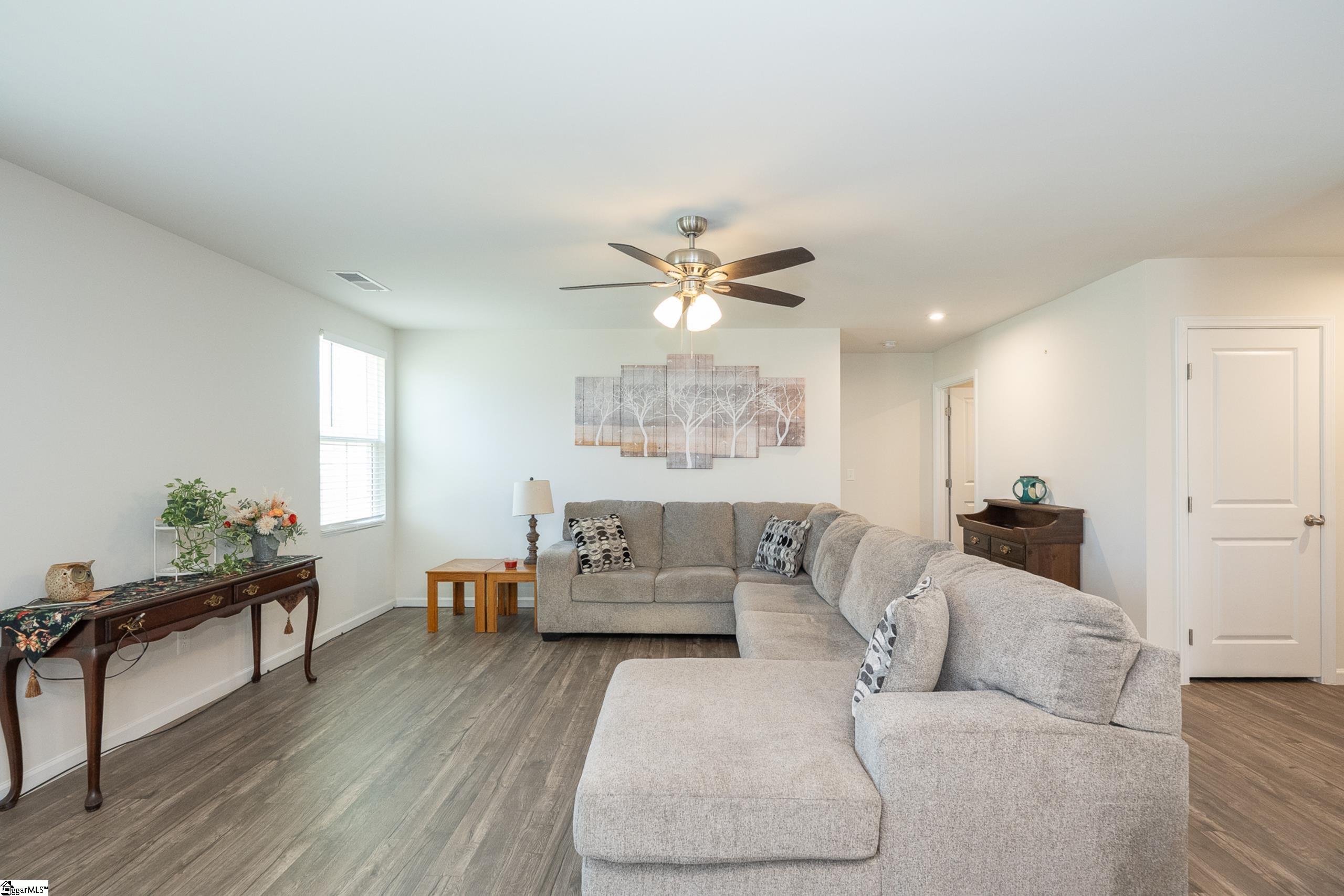 176 Ralston Road Greer, SC 29651 - Photo 6 of 27 Gallery Image 6