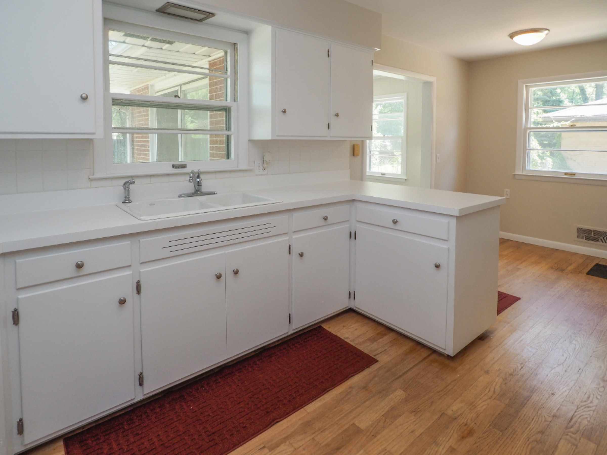 3422 Grace Road Kalamazoo, MI 49006 - Photo 6 of 21 3422 Grace Rd-106