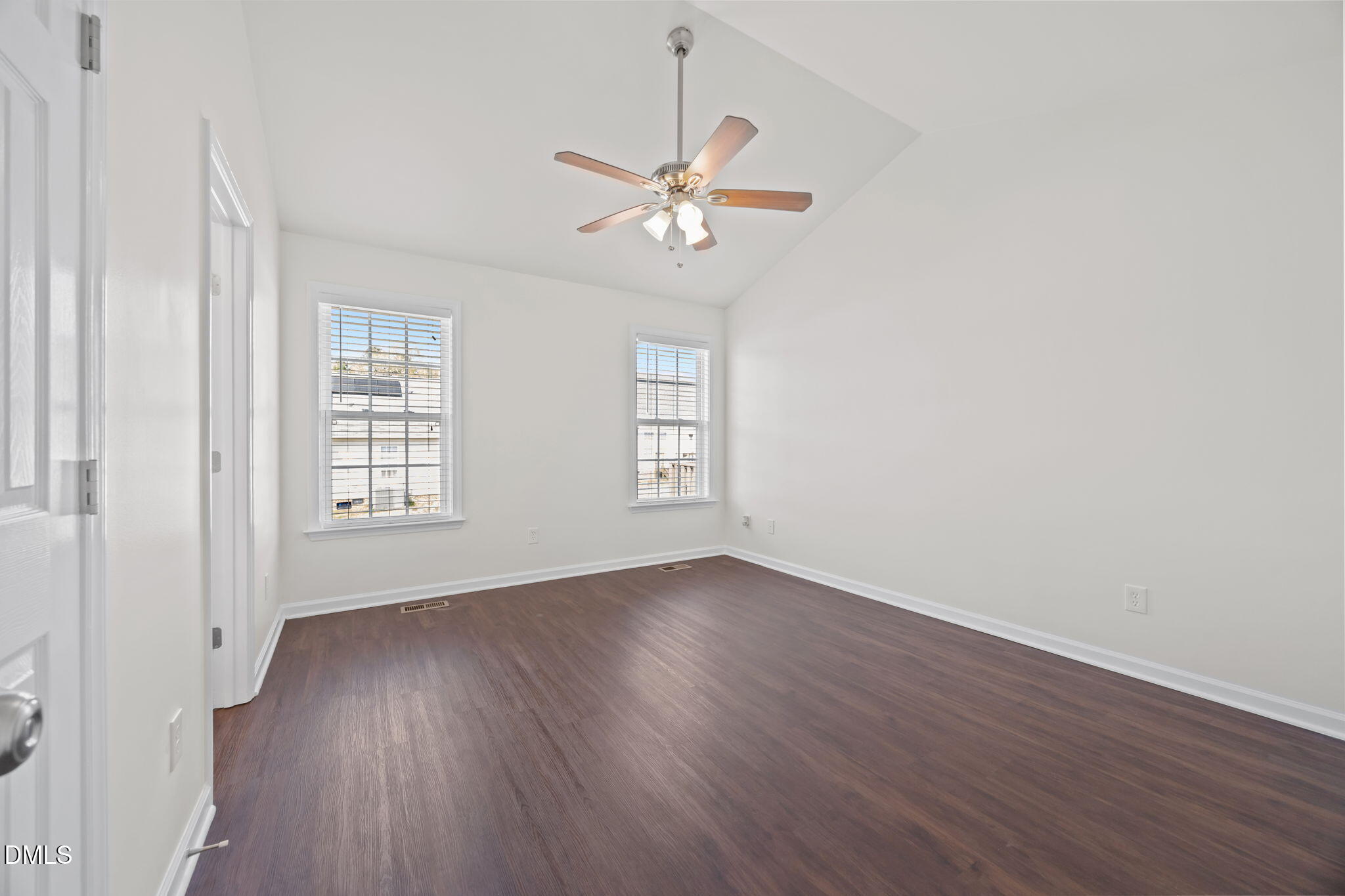 7121 Missionary Ridge Drive Raleigh, NC 27610 - Photo 20 of 39 32-web-or-mls-IMG_2173