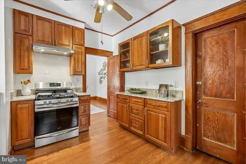 $949,500 | 5511 Alta Vista Road, Bethesda, MD 20814