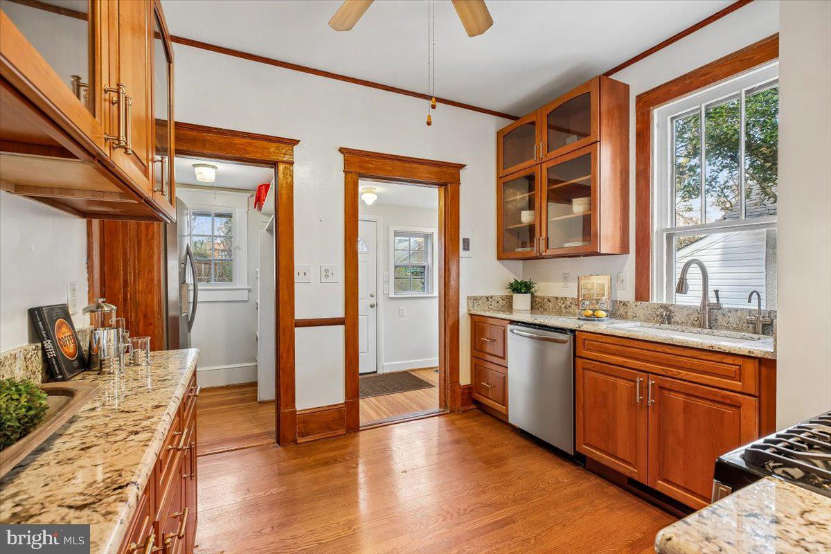 5511 Alta Vista Road Bethesda, MD 20814 - Photo 15 of 54