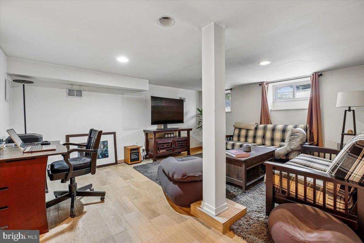 5511 Alta Vista Road Bethesda, MD 20814 - Photo 34 of 54