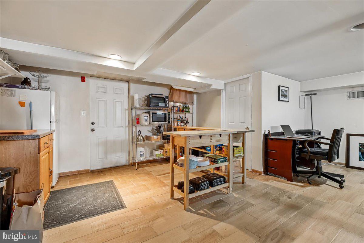 5511 Alta Vista Road Bethesda, MD 20814 - Photo 35 of 54