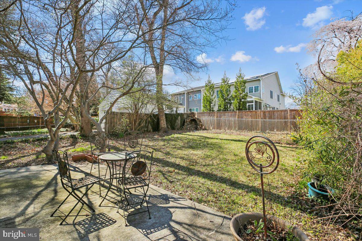 5511 Alta Vista Road Bethesda, MD 20814 - Photo 37 of 54