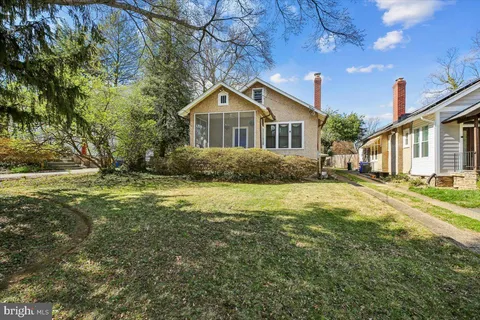 $949,500 | 5511 Alta Vista Road, Bethesda, MD 20814