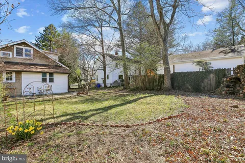 $949,500 | 5511 Alta Vista Road, Bethesda, MD 20814