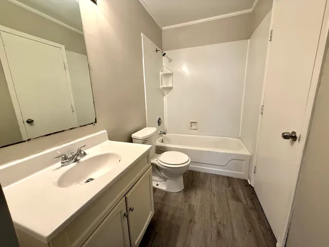 $329,000 | 149 Highbury Drive, Elgin, IL 60120