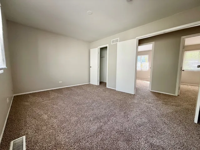 $329,000 | 149 Highbury Drive, Elgin, IL 60120