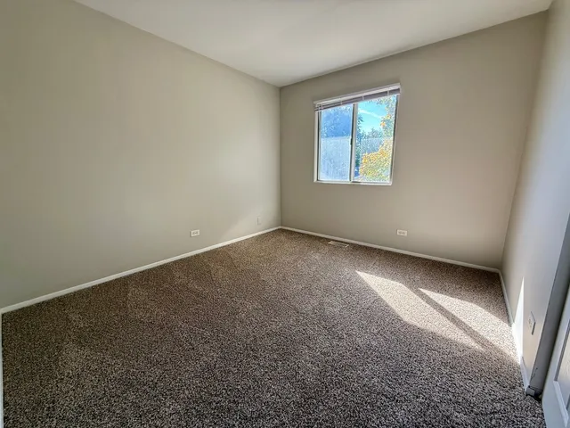 $329,000 | 149 Highbury Drive, Elgin, IL 60120