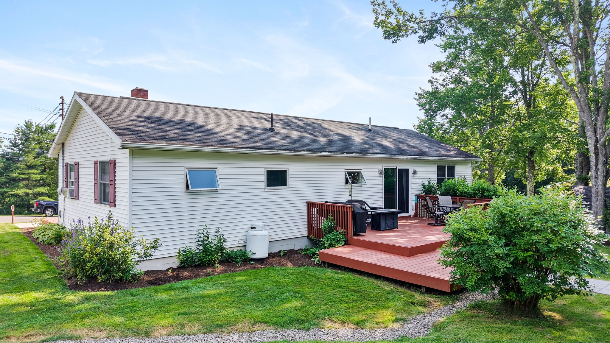 3297 Gillespie Road Binghamton, NY 13903 - Photo 3 of 42