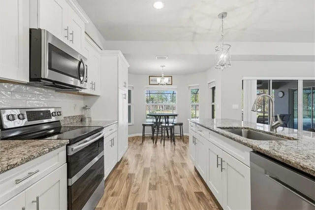 $439,900 | 12335 House Finch Road, Weeki Wachee, FL 34614