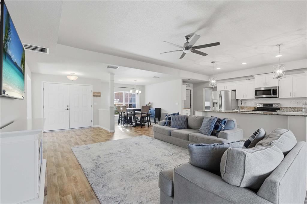 12335 House Finch Road Weeki Wachee, FL 34614 - Photo 8 of 44