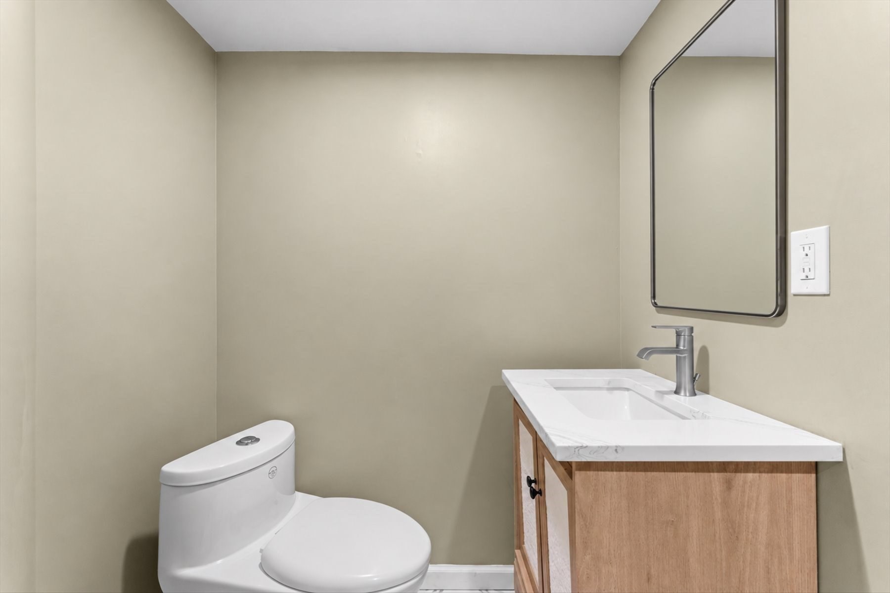 82 Boston Road Sutton, MA 01590 - Photo 32 of 39 Gallery Image 32