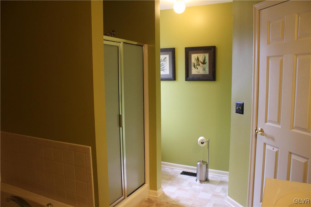 2188 Ben Jon Road Easton, PA 18040 - Photo 39 of 47 Gallery Image 39