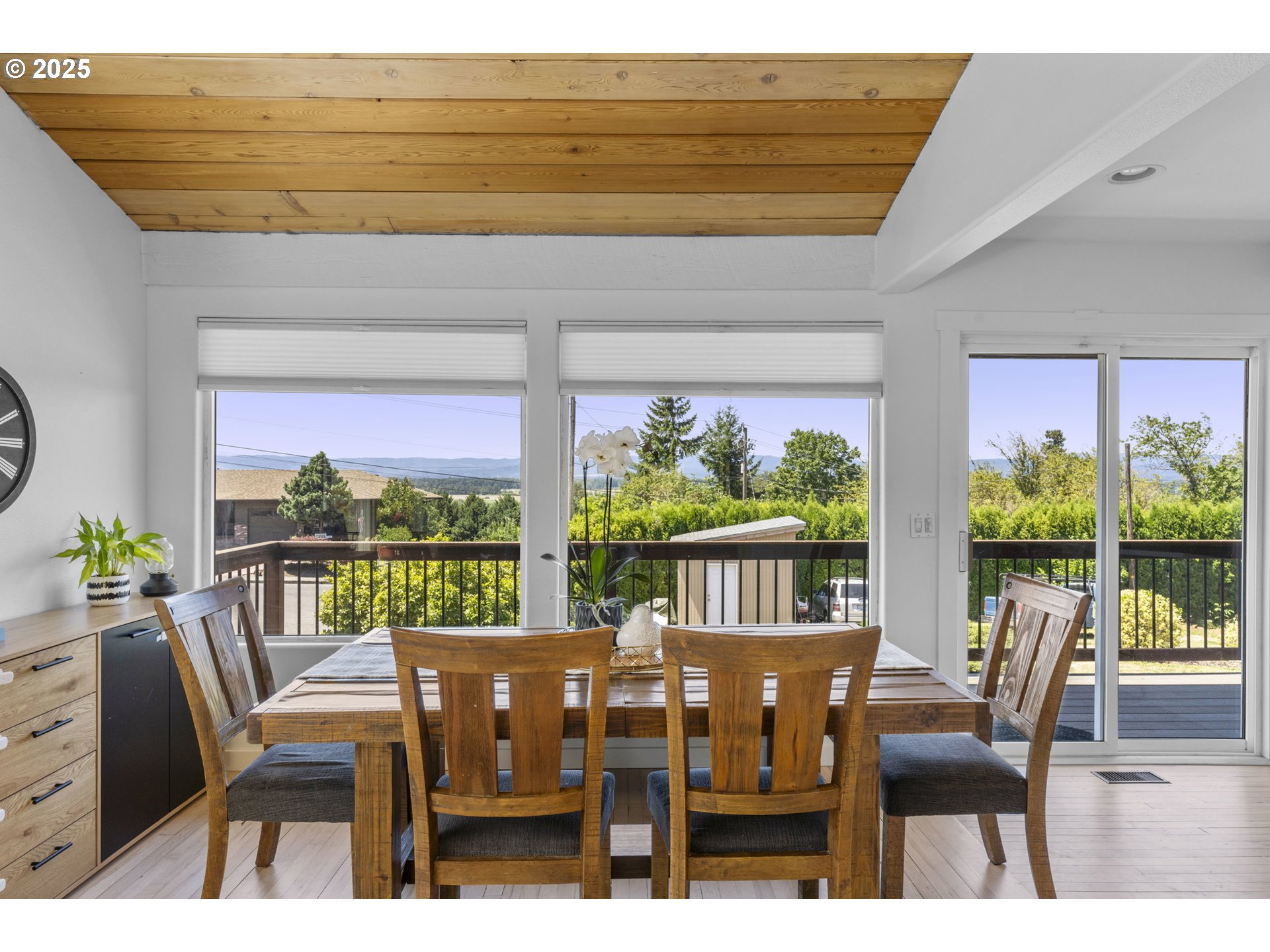 470 South 9th Court Ridgefield, WA 98642 - Photo 14 of 47 a view of a dining room with furniture window and outside view