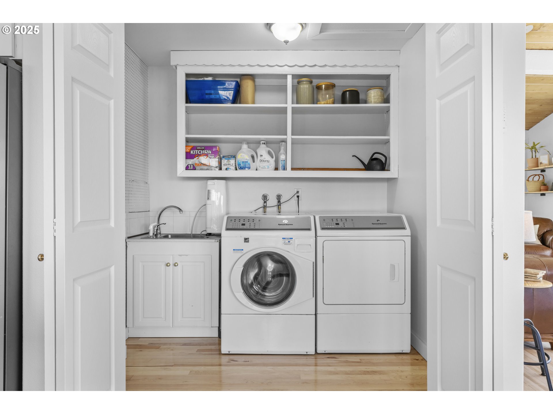 470 South 9th Court Ridgefield, WA 98642 - Photo 19 of 47 a utility room with dryer and washer