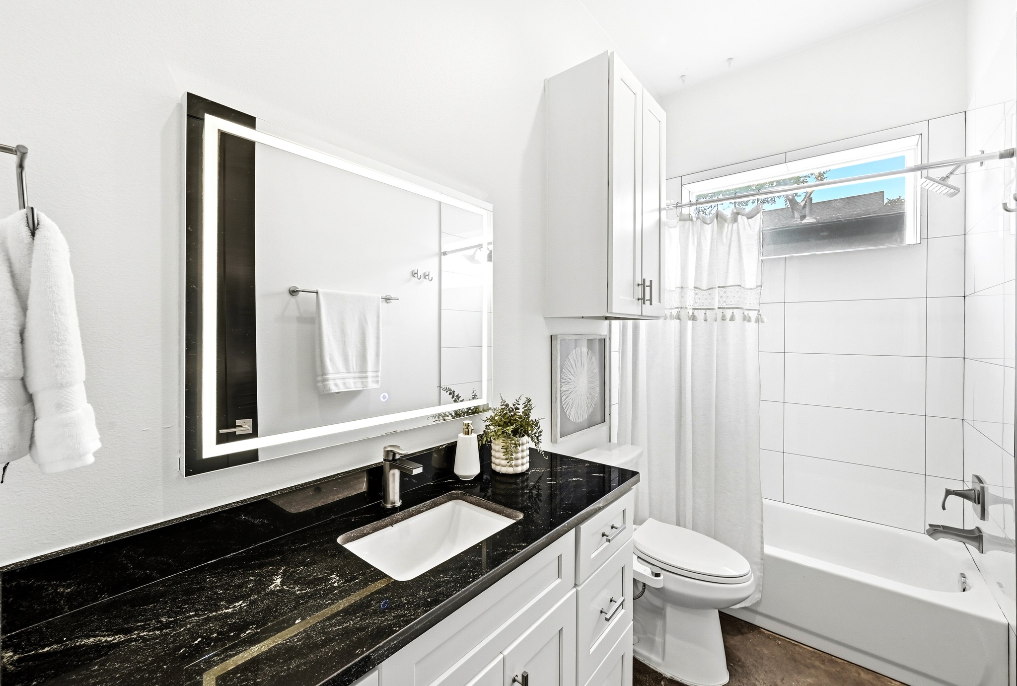 1218 Eleanor Street, Unit 2 Austin, TX 78721 - Photo 16 of 25