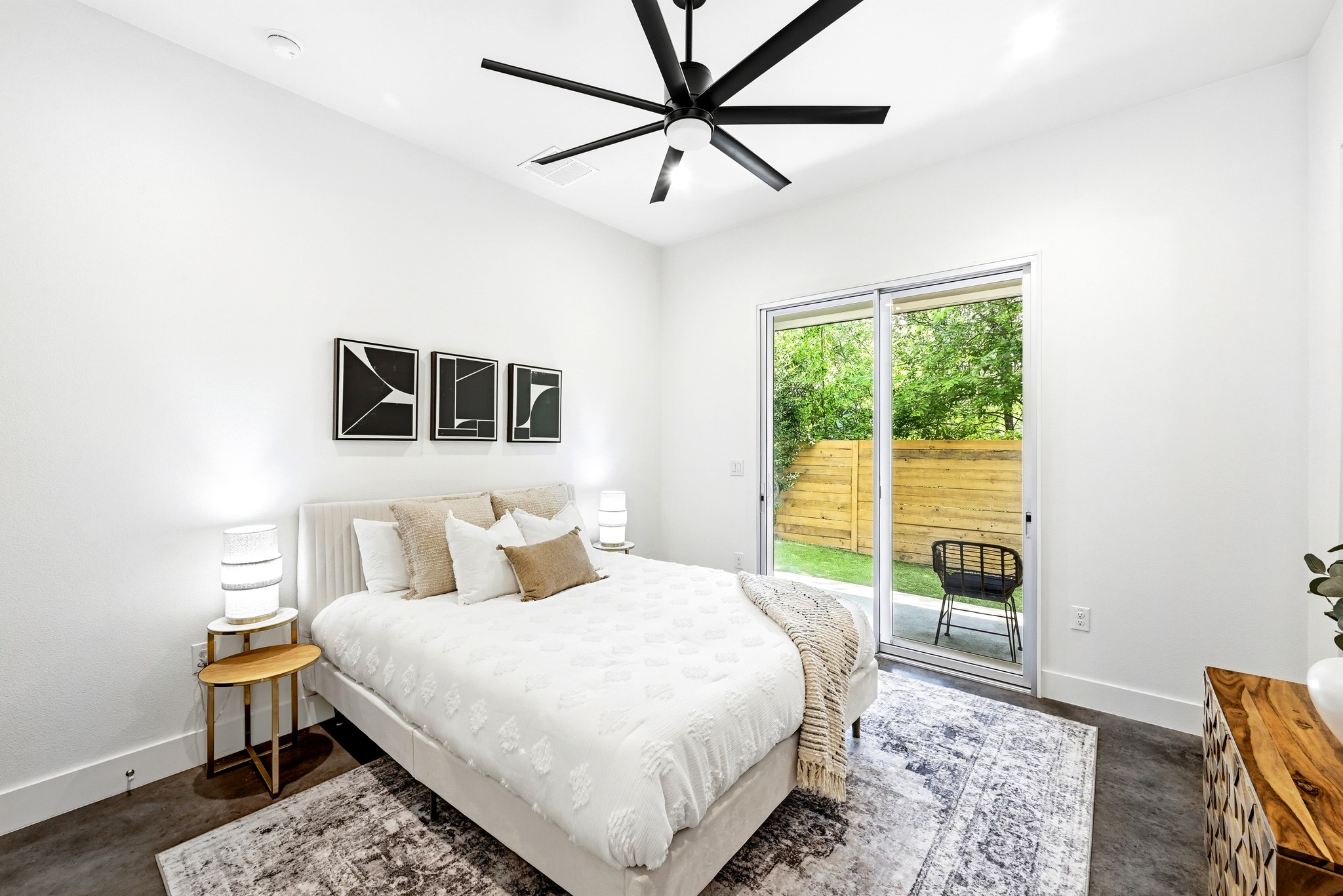 1218 Eleanor Street, Unit 2 Austin, TX 78721 - Photo 19 of 25