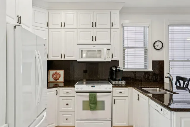 $1,990,000 | 105 Grand Pavilion Boulevard, Isle of Palms, SC 29451