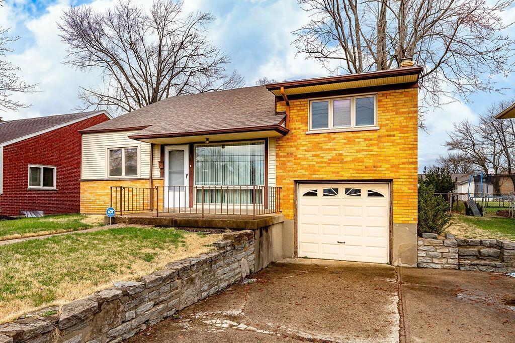 5640 Lawrence Road Cincinnati, OH 45248 - Photo 4 of 36 Gallery Image 4