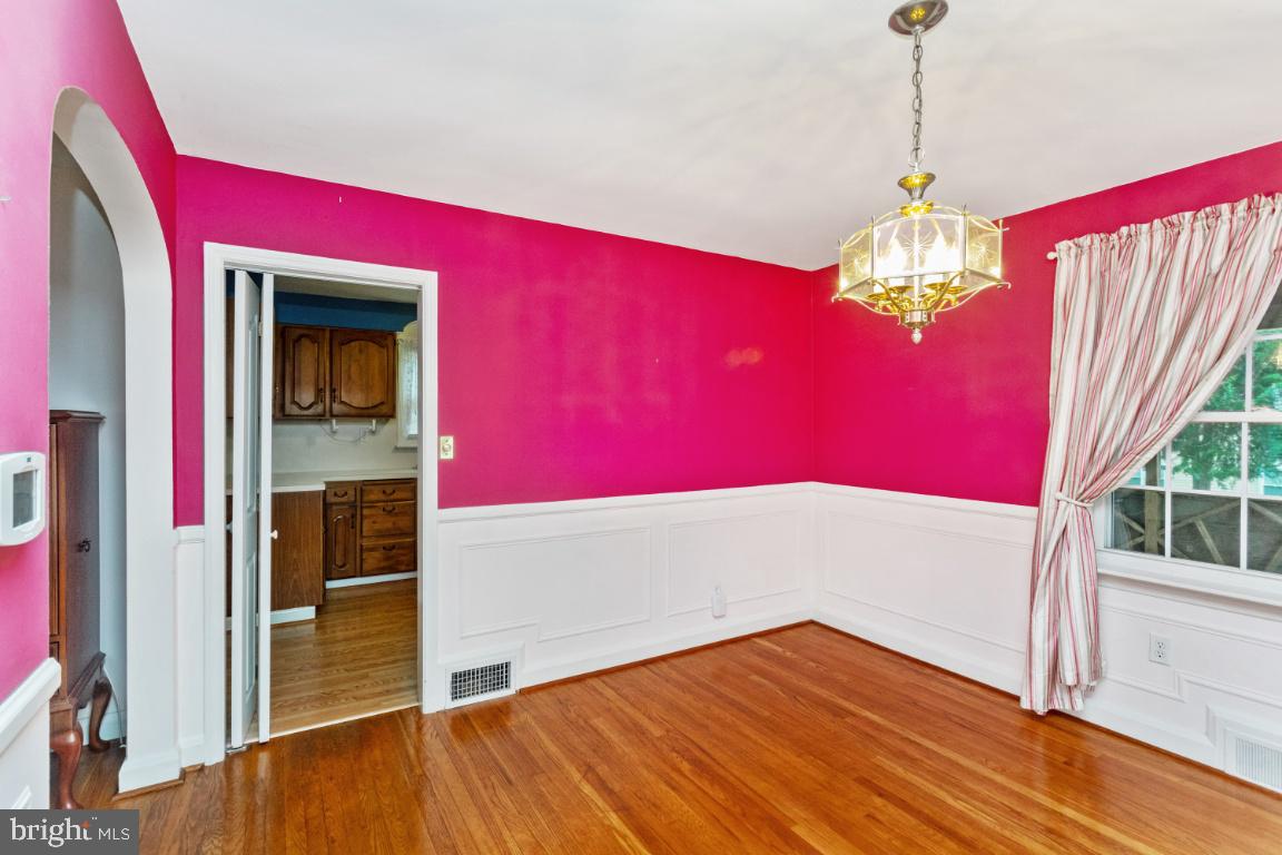 2122 Southland Road Baltimore, MD 21207 - Photo 14 of 37 Entertain