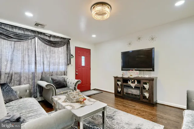 $540,000 | 24 Fullerton Heights Avenue, Nottingham, MD 21236