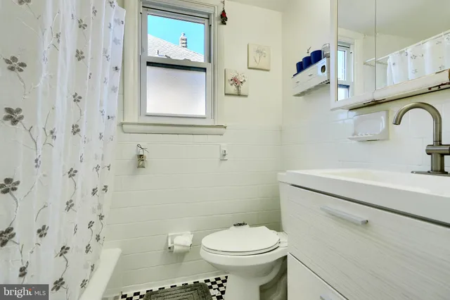 $540,000 | 24 Fullerton Heights Avenue, Nottingham, MD 21236