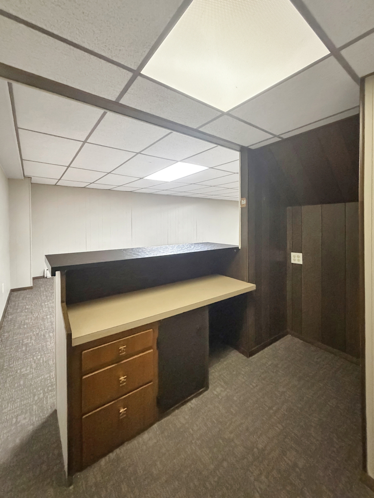 1318 Ridgefield Road Freeport, IL 61032 - Photo 35 of 46 Gallery Image 35