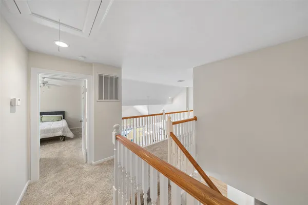 $825,000 | 2 North Chantsong Circle, The Woodlands, TX 77382