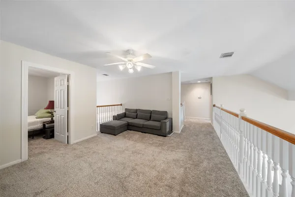 $825,000 | 2 North Chantsong Circle, The Woodlands, TX 77382