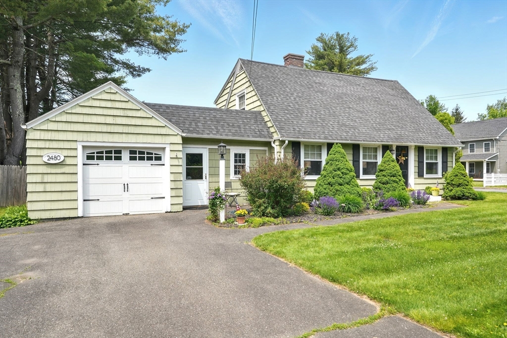 2480 Wilbraham Road Springfield, MA 01129 - Photo 3 of 40