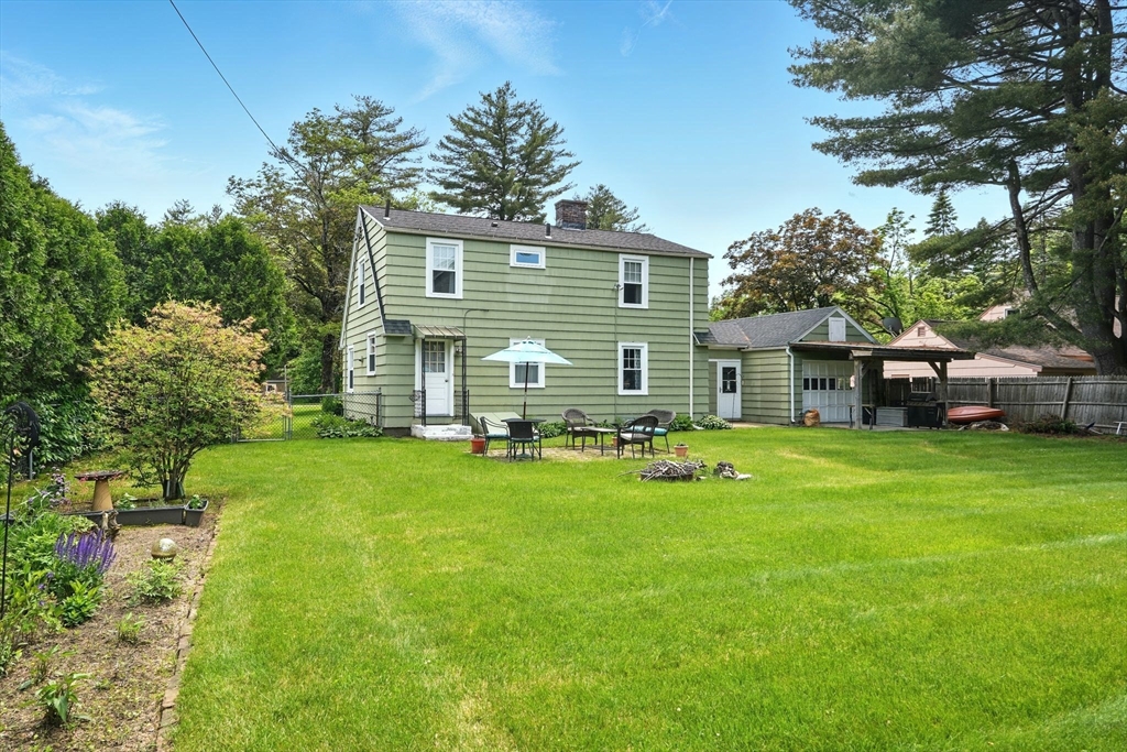 2480 Wilbraham Road Springfield, MA 01129 - Photo 6 of 40