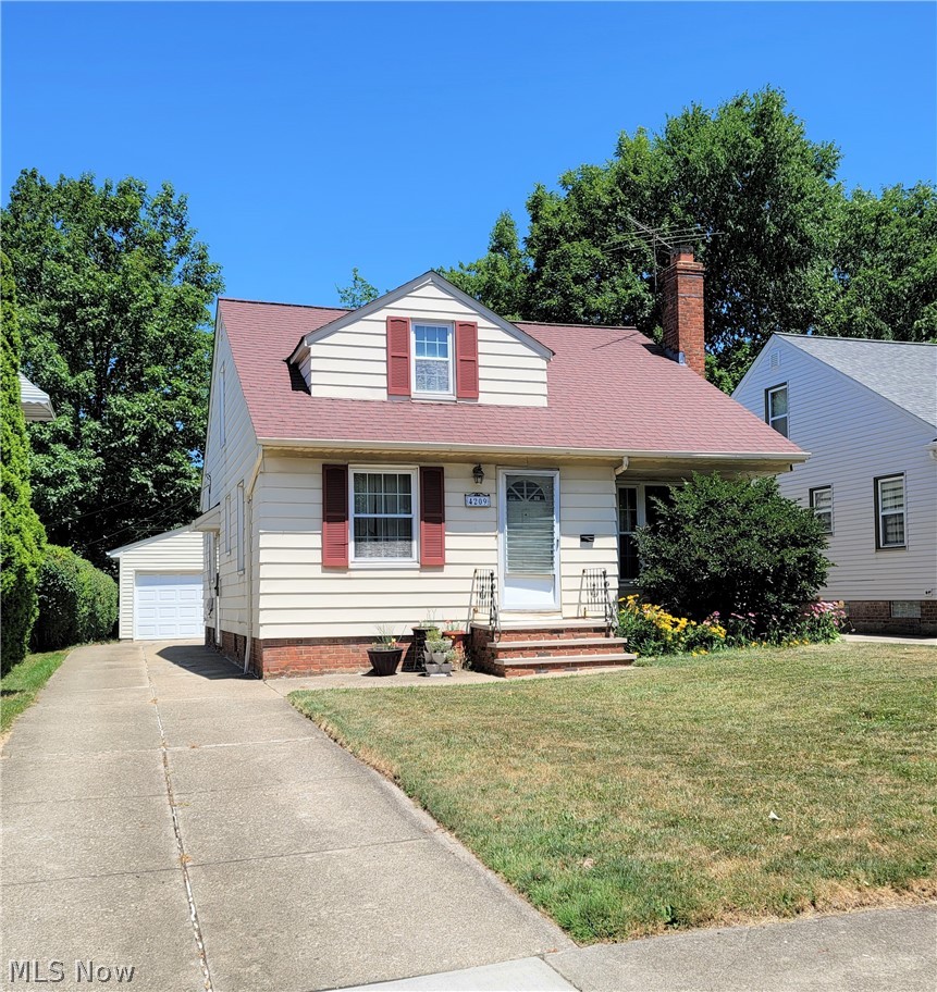 4209 Verona Road Cleveland, OH 44121 - Photo 1 of 19