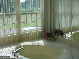 205 Ridings Way Ambler, PA 19002 - Photo 6 of 6 Gallery Image 6