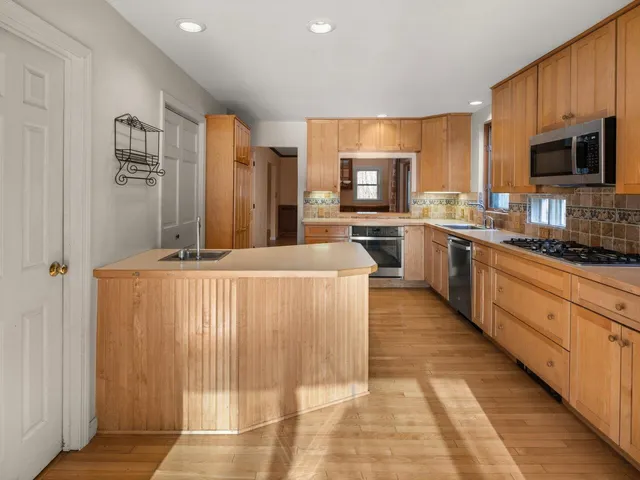 $849,000 | 2779 South Road, Williston, VT 05495