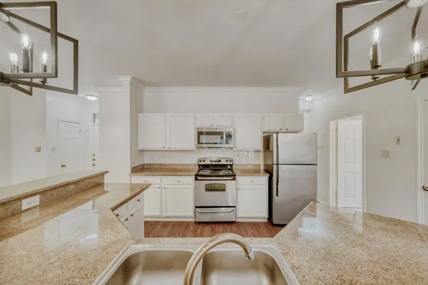 $1,700 | 6804 North Capital Of Texas Highway, Unit 313, Austin, TX 78731