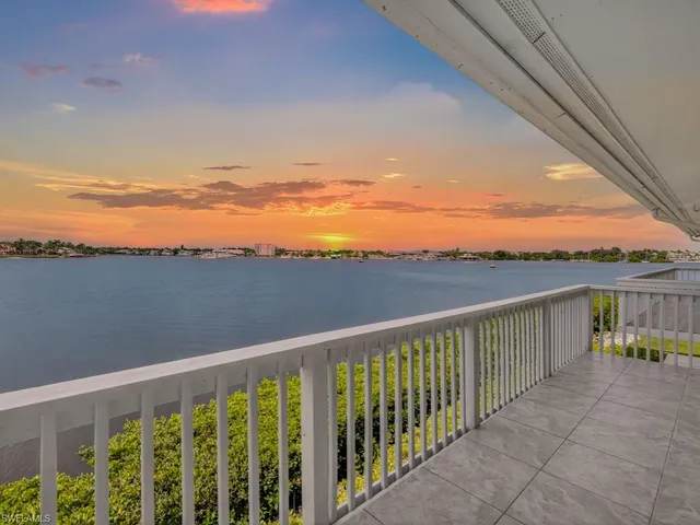 $1,269,000 | 1302 Chesapeake Avenue, Unit A3, Naples, FL 34102