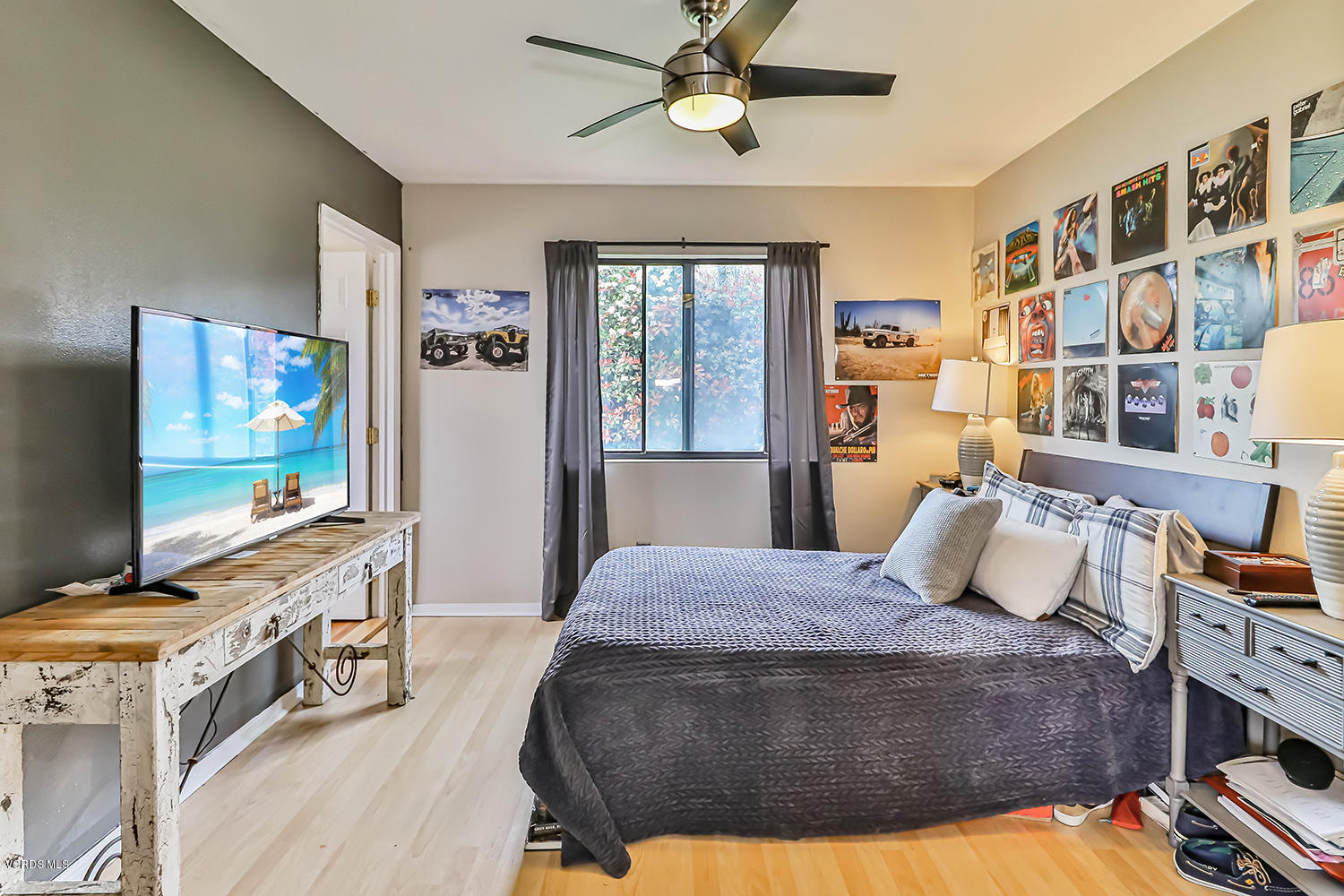 29323 Plymouth Road Castaic, CA 91384 - Photo 19 of 34 dBedroom Suite1-1