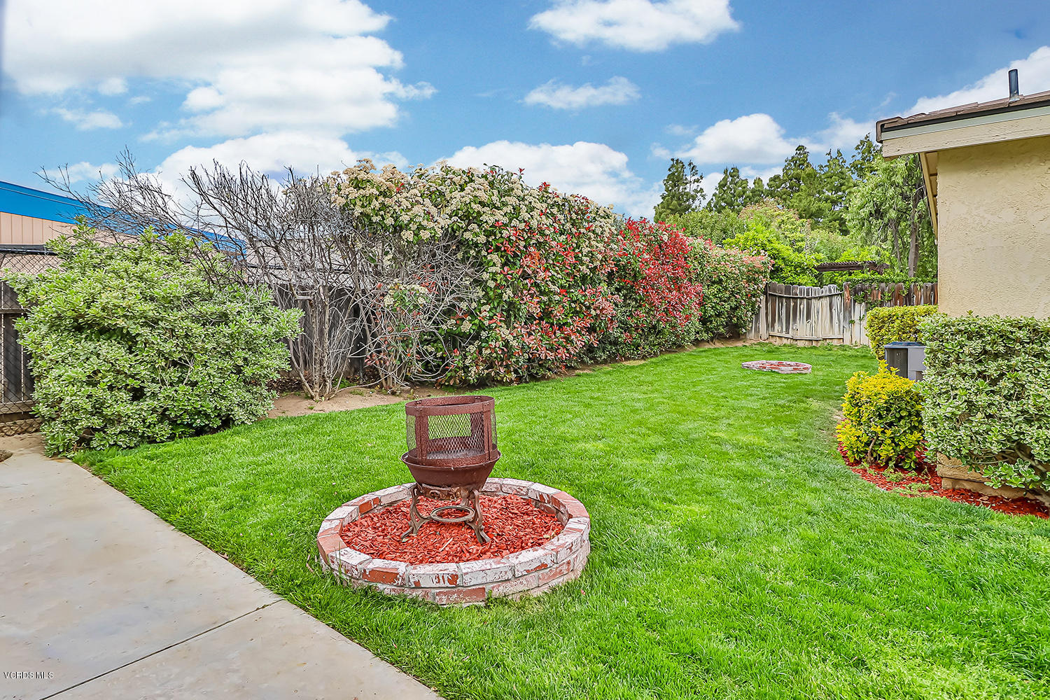 29323 Plymouth Road Castaic, CA 91384 - Photo 28 of 34 hBackyard4