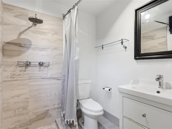 $2,200,000 | 8500 Southwest 70th Street, Miami, FL 33143