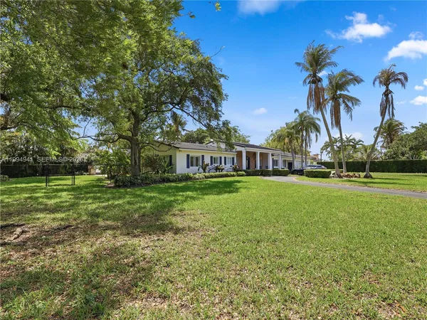 $2,200,000 | 8500 Southwest 70th Street, Miami, FL 33143