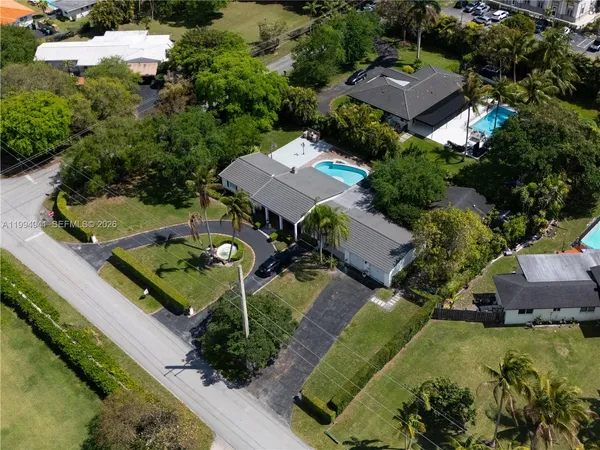$2,200,000 | 8500 Southwest 70th Street, Miami, FL 33143