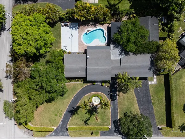 $2,200,000 | 8500 Southwest 70th Street, Miami, FL 33143