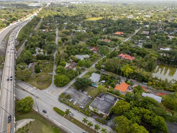 $2,200,000 | 8500 Southwest 70th Street, Miami, FL 33143
