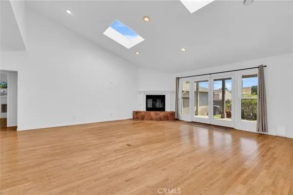 $4,200 | 4114 Artesia Boulevard, Torrance, CA 90504