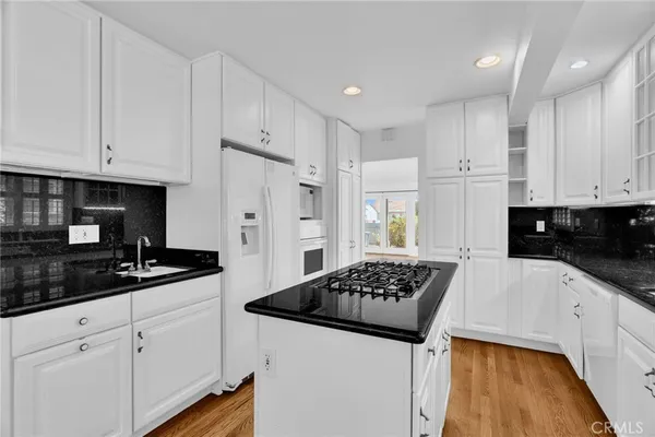 $4,200 | 4114 Artesia Boulevard, Torrance, CA 90504
