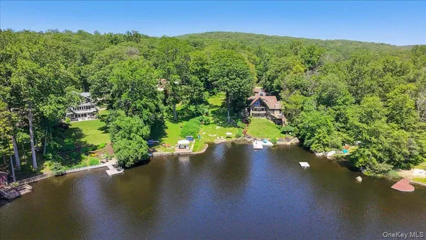 $1,195,000 | 342 Lake Shore Road, Putnam Valley, NY 10579