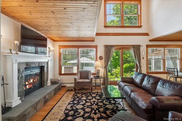 $1,195,000 | 342 Lake Shore Road, Putnam Valley, NY 10579