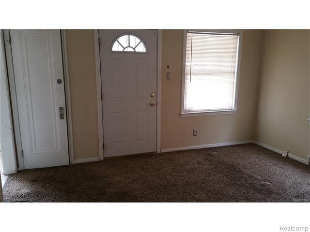 18266 Manor Detroit, MI 48221 - Photo 3 of 4